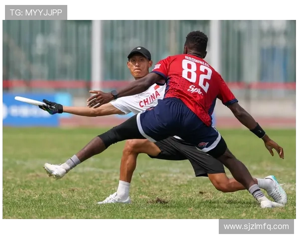 成都飞盘队在全国飞盘配合排行榜中荣获第十名的辉煌成就